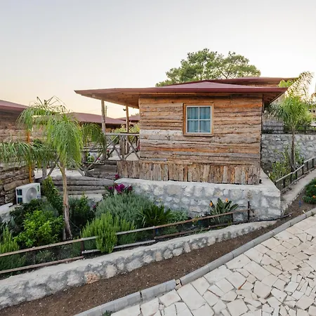 Kadir's Eco Life מלון