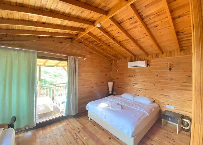 Kadir's Eco Life מלון 5*